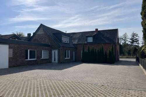 Foto - Haus zum Mieten in Geldern 1.275,00 € 138.24 m²