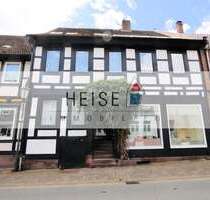 Haus zum Kaufen in Dassel 98.000,00 € 270 m²
