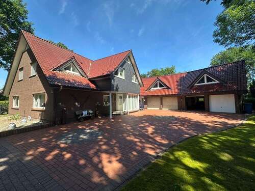 Foto - Haus zum Kaufen in Saterland Scharrel 389.000,00 € 321 m²