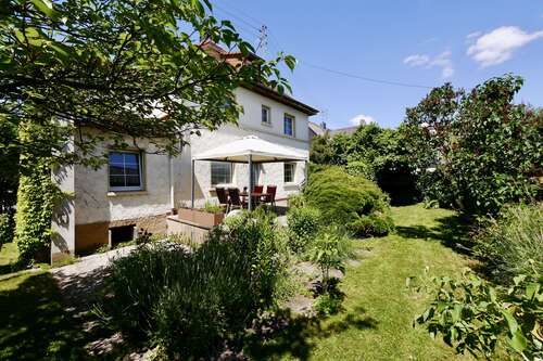 Foto - Haus zum Kaufen in Taunusstein 530.000,00 € 222 m²