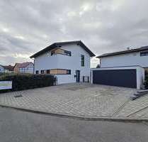 Haus zum Mieten in Harth-Pöllnitz 1.900,00 € 140 m²