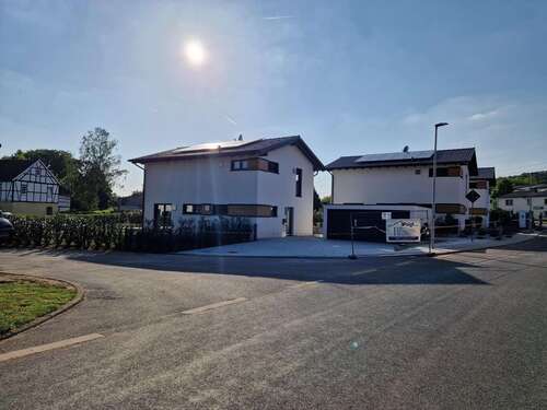 Foto - Haus zum Mieten in Harth-Pöllnitz 1.950,00 € 140 m²