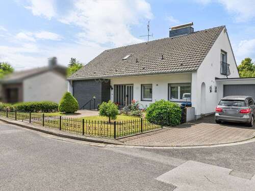 Foto - Haus zum Kaufen in Moers 675.000,00 € 189.5 m²