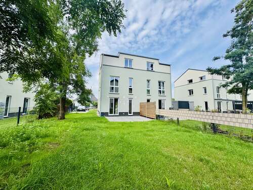 Foto - Haus zum Mieten in Berlin 2.300,00 € 135 m²