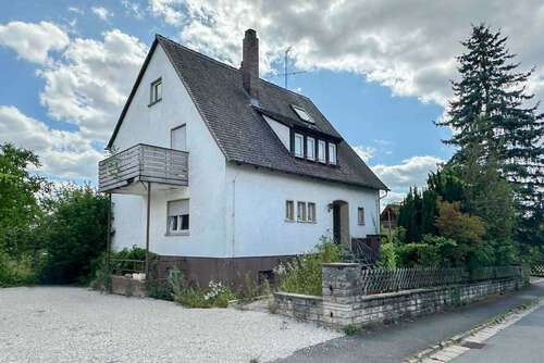 Foto - Haus zum Kaufen in Eggolsheim 330.000,00 € 170 m²