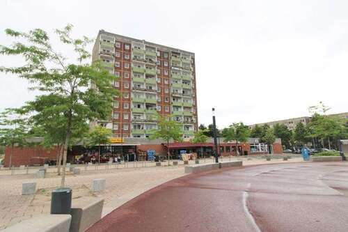 Foto - Wohnung zum Mieten in Schwerin 350,00 € 54.39 m²