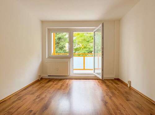 Foto - Wohnung zum Mieten in Plauen 289,00 € 62.97 m²