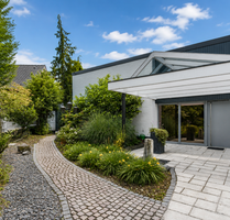 Haus zum Kaufen in Meerbusch 1.690.000,00 € 345 m²