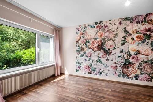Foto - Haus zum Kaufen in Schwebheim 395.000,00 € 230 m²