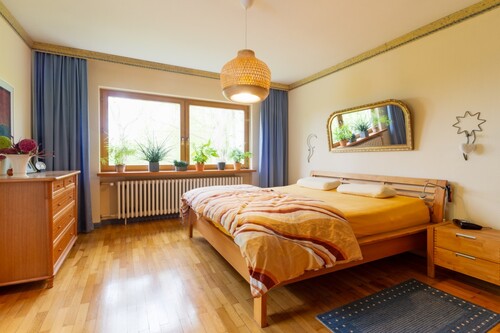 1Schlafen 1 - 