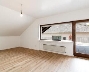 Renovierte 3-Zimmer Wohnung in ruhiger Lage von Pellingen