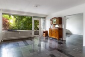 Wohnzimmer 1.0 - Gemütliche 4-Zimmer-Wohnung mit Balkonen & Loggia – Ideal für Paare und kleine Familien