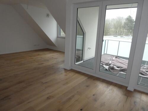 P1060062 - Neue helle Dachgeschoßwohnung mit moderner Heiztechnik im Energiesparhaus Bonn-Endenich