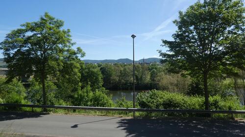 P1020567 - Top Lage- Baugrundstück mit herrlichem Saarblick in zentraler Lage von Saarburg