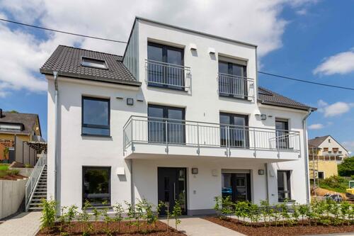 Ansicht 3 - Neues vermietetes 3-Familienhaus als KFW 55 Energiesparhaus in ruhiger Lage Trier-Kernscheid