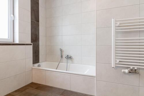 Badezimmer 1.OG 1.1 - 