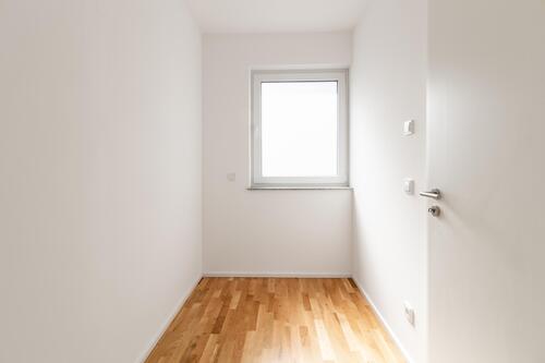 Schlafzimmer 2.OG 2.2 - 