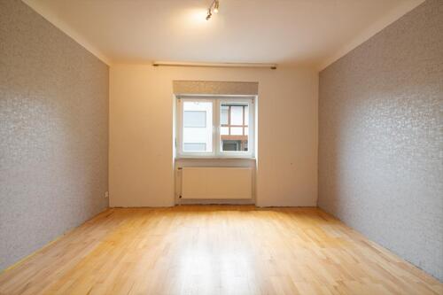 Schlafzimmer 1 - 3 Zimmer Etagenwohnung zur Miete in Trier