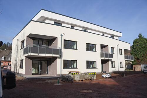 RAnsicht 1 - Moderne helle Wohnung mit Garten im KFW 40 Energiesparhaus in Top Wohnlage Trier