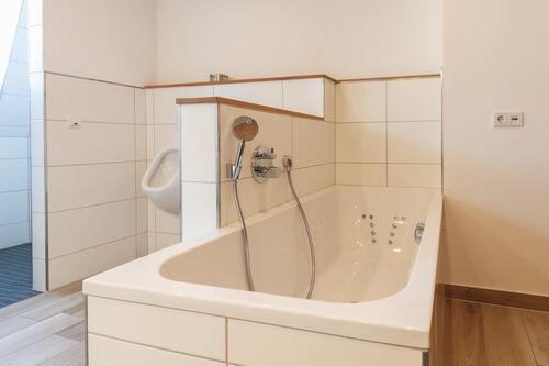 Badezimmer 1.3 - 