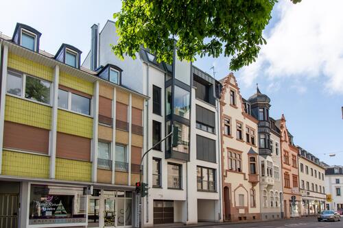 Vorderansicht - Hochwertig ausgestattete voll möblierte Wohnung mit schöner Dachterrasse Nähe Porta Nigra