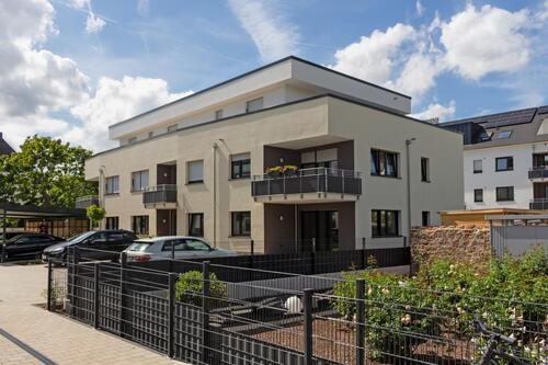 Rückansicht - Moderne helle Wohnung mit Garten im KFW 40 Energiesparhaus in Top Wohnlage Trier