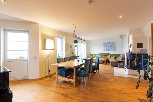 Wohnzimmer 1.2 - 6 Zimmer Zweifamilienhaus in Gusterath