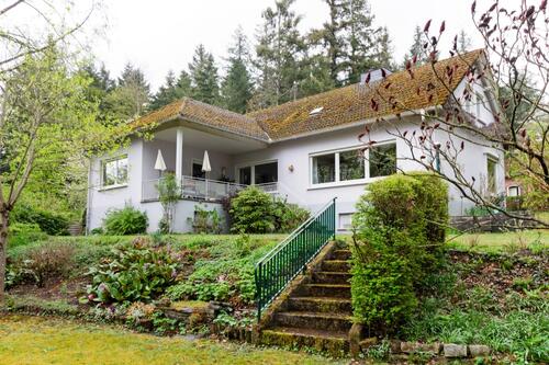 Ansicht 3 - Trier-Feyen - Großzügiges freistehendes Wohnhaus in individueller Lage mit viel Grün