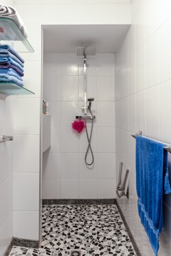 Dusche UG - 