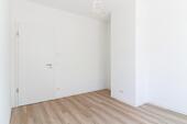 Schlafzimmer 2.1 - 