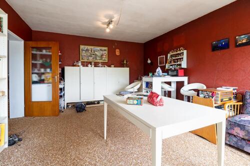 Wohnzimmer 1.1 - 3 Zimmer Etagenwohnung zum Kaufen in Trier