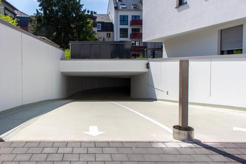 Zufahrt - Tiefgaragenstellplatz zur Miete in Trier
