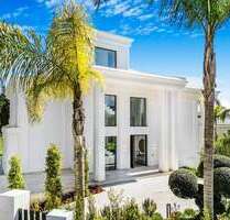 Haus zum Kaufen in Marbella 6.400.000,00 € 1441 m²