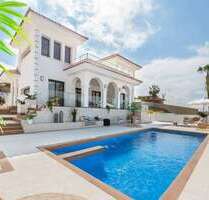 Haus zum Kaufen in Quesada 799.852,00 € 168 m²