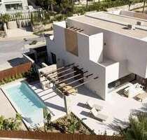 Haus zum Kaufen in Orihuela Costa, Las Colinas Golf & Country Club 755.000,00 € 127 m²