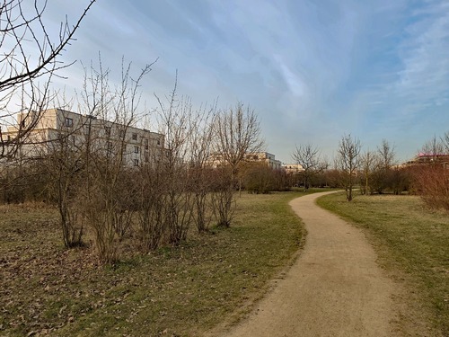 Weg durch den Bayangolpark - 