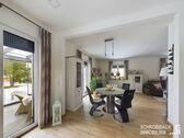Möblierungsbeispiel - Blick von der Küche zun Wohnzimmer - 