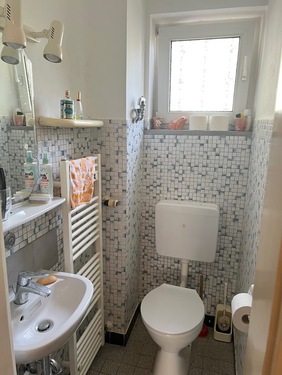 Gäste- WC - 4 Zimmer Reihenmittelhaus in Düsseldorf Urdenbach