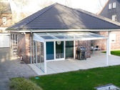 Rückansicht - Essen, Bungalow, 5 Zi., 126m² Wfl., 760m² Grst., Energie A+, Doppel-Carport+Grg.+5 Stellpl.