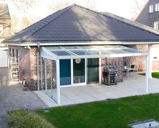 Essen, Bungalow, 5 Zi., 126m² Wfl., 760m² Grst., Energie A+, Doppel-Carport+Grg.+5 Stellpl.