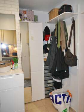 Flur EG Garderobe - 
