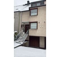 D-Hassels, RMH, 5 Zi., 2 Bäder, 136m² Wfl., 199m² GrSt., Garten, Terrasse, 2xBalkon, Grg. - Düsseldorf