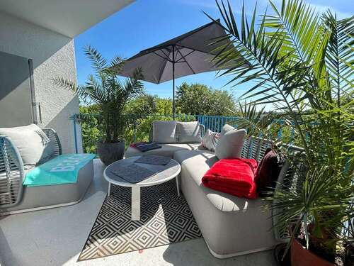 sonniger Balkon - 