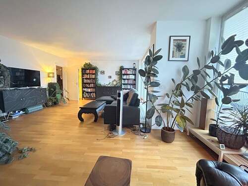 Wohnraum III - 