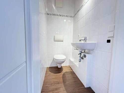 separates WC - 