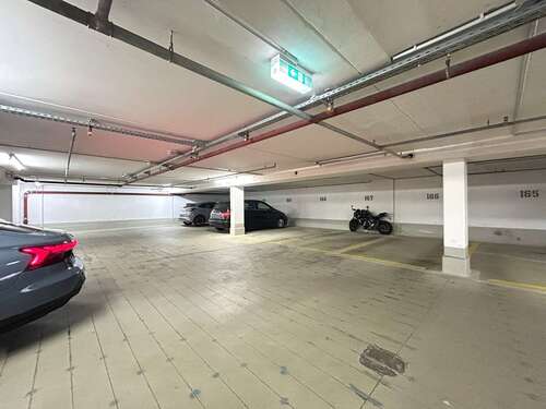 Tiefgarage - 