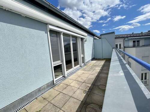 Dachterrasse I - 2 Zimmer Terrassenwohnung zum Kaufen in München