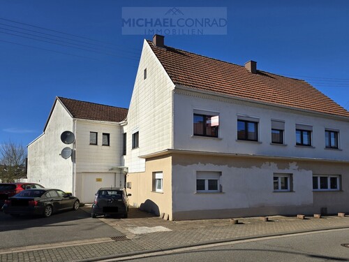 Foto - 9 Zimmer Zweifamilienhaus in Schmelz / Bettingen