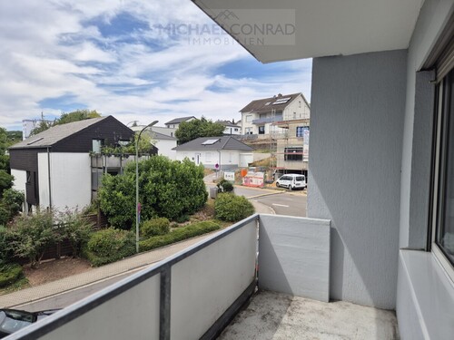 Balkon mit Aussicht - 3.5 Zimmer Etagenwohnung zum Kaufen in Sulzbach/Saar