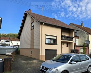 Gepflegtes Einfamilienhaus im Zentrum von Schmelz zum Kauf - Schmelz / Außen